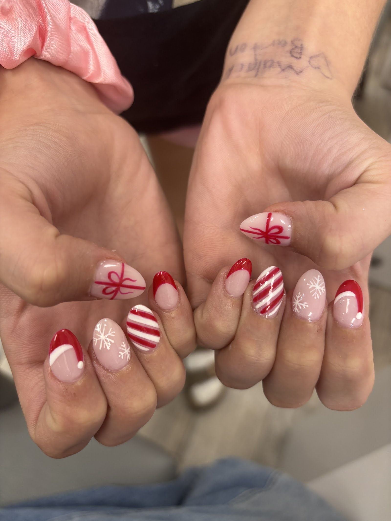 Mount Pleasant Nails And Spa logo